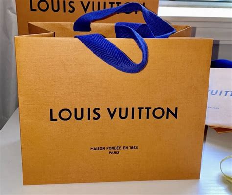 louis vuitton bag paper|louis vuitton paper shopping bag.